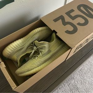 YEEZY || Boost 350 V2 Butter